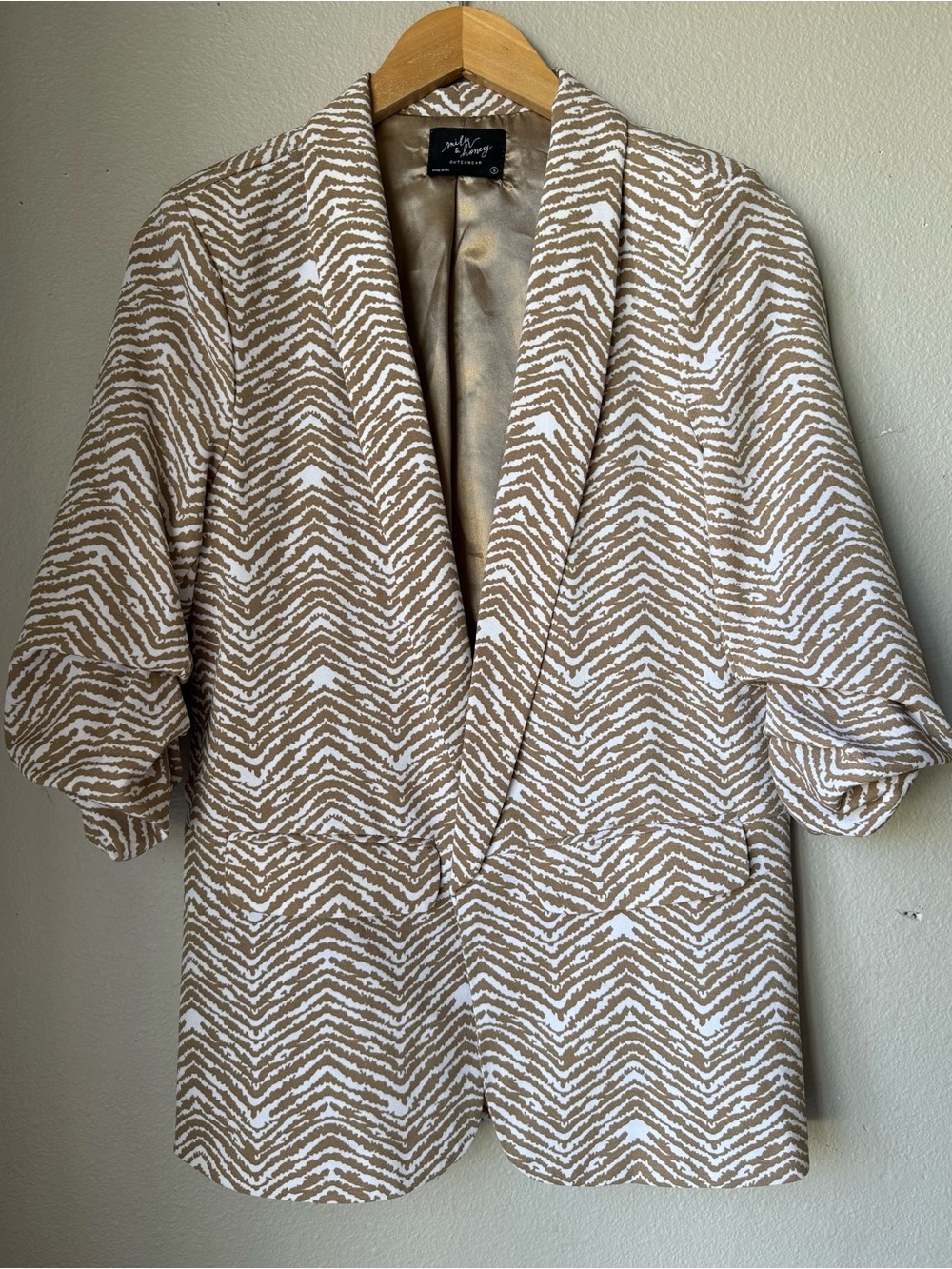 Milk & Honey Outerwear Tan & White Zebra Print Boyfriend Blazer Women’s Size S